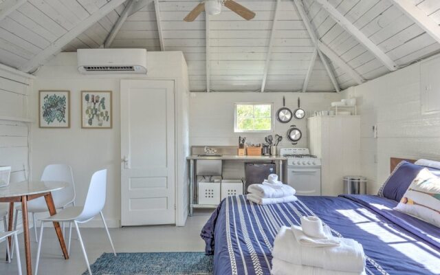 Bungalow 1 - 1br, Water View