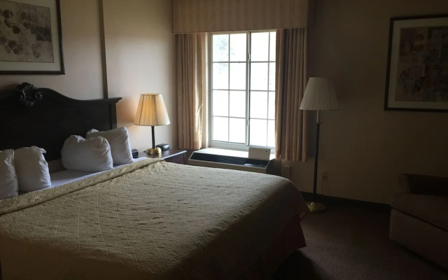Quality Inn & Suites