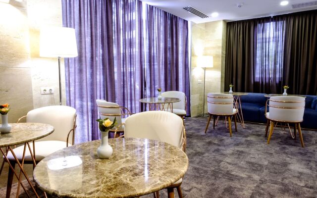 Hotel Atlas Abashidze