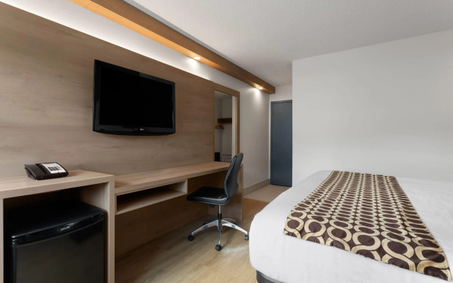 Travelodge by Wyndham Blairmore