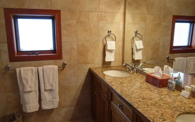 Mountain Town Properties Grey Wolf 5