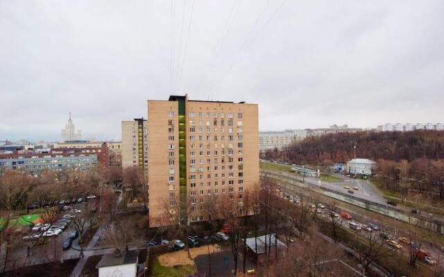 LUXKV Apartment on Nikoloyamskiy