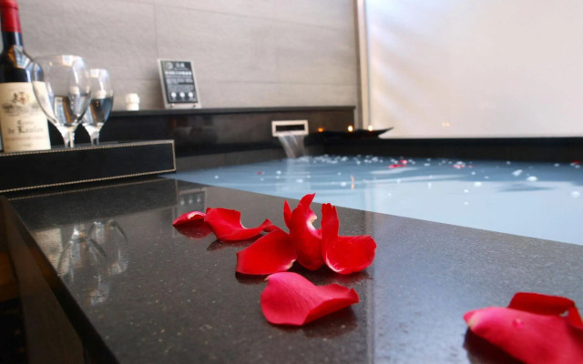 Aqua Bella - Hot spring Hotel