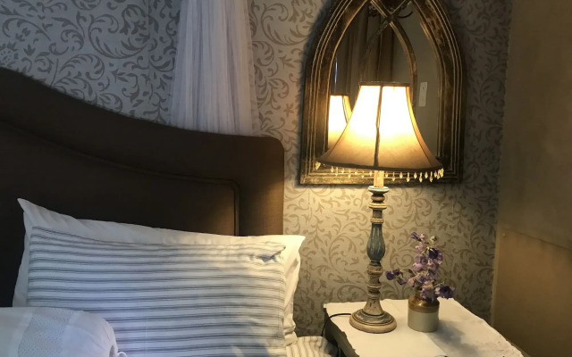 Waterhouse Guest Lodges 202 Lawley Street