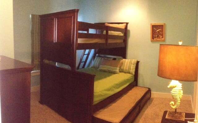 A Lil' Peace Of Heaven by RedAwning