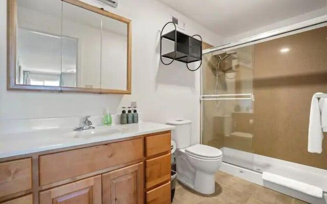 Maddux Homes near Westlake