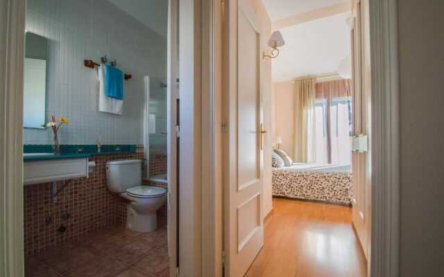 Nice Home see French Title