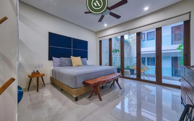 Centric 1 BR Condo With Gym Amazing Rooftop Pool