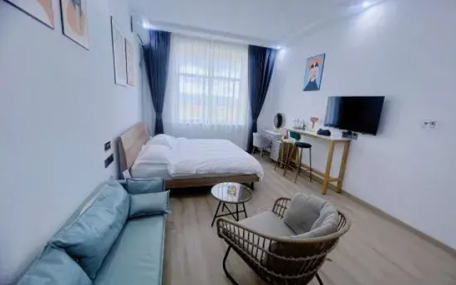 Love Free Hotels in Baoshan