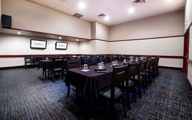 Superior Inn Hotel and Conference Centre Thunder Bay