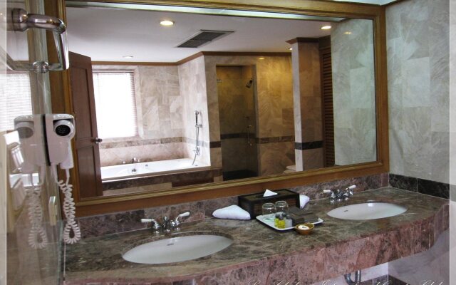 The Golf Lodge Laem Chabang