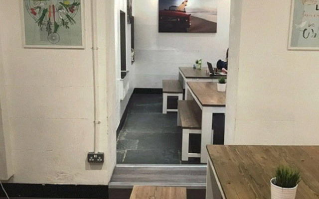 Smart Hyde Park Inn Hostel