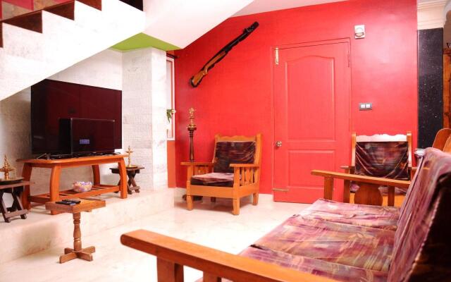 VAISHNAVI VILLA-family home in a residential area.