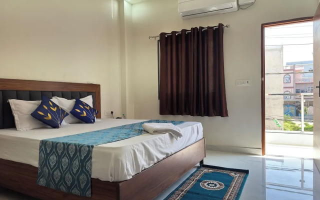 Shree Hanumat Kripa Dham