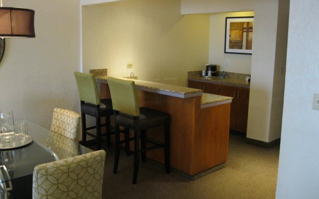 Antioch Hotel & Suites