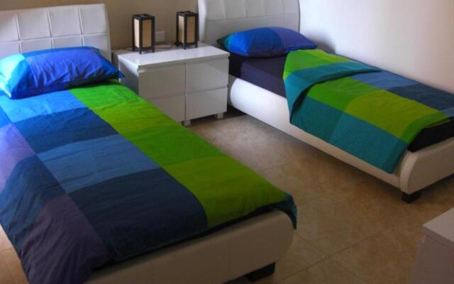 Fort Chambray Apartment
