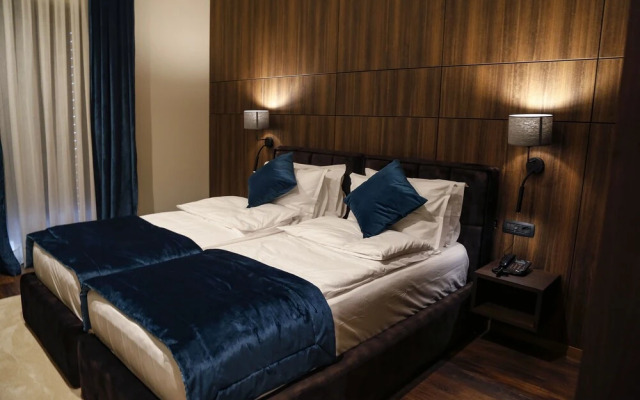 Premium Park Hotel