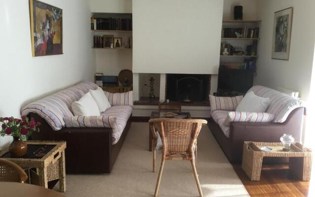 AGIA PARASKEVI appartement près du métro