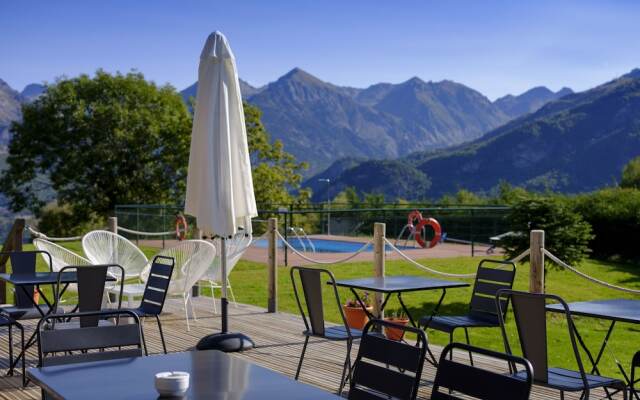 Aparthotel Piedrafita Lodge