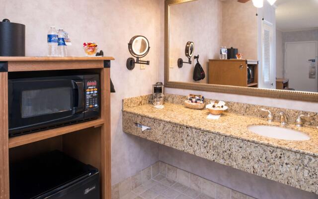 Best Western Plus Black Oak