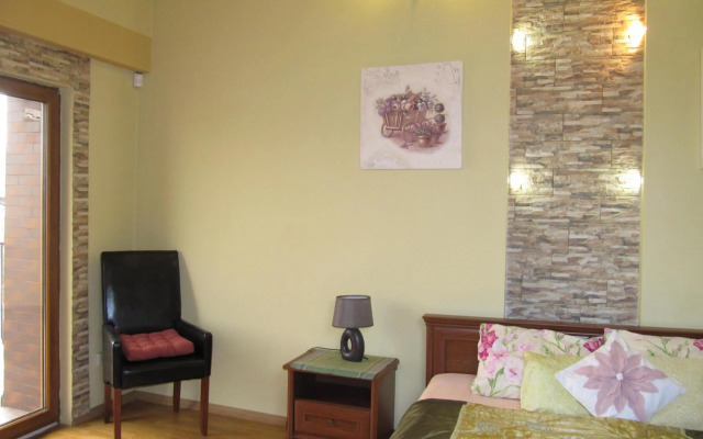 5-room jacuzzi apartment