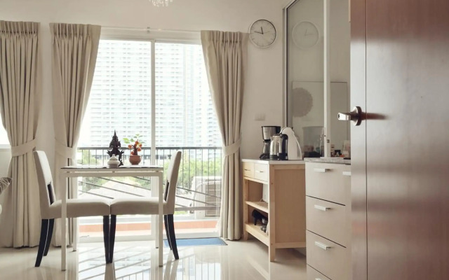 Trio Gems Condo Beach