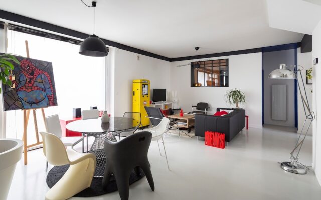 Le 32 - Loft Pop Art - 3 Chambres Avec Parking Privé