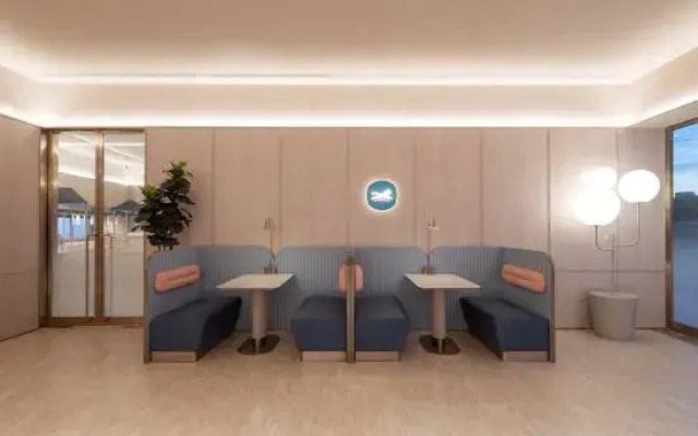 HanTing Hotel (Nanjing Luhe Fangzhouguangchang Subway Station)