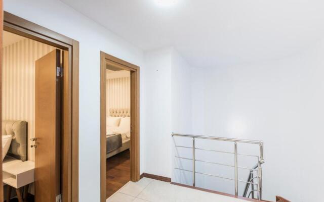 Dublex New Apartment On The Taksim Square