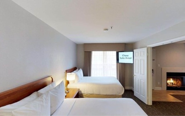 Chase Suites Hotel Brea-Fullerton