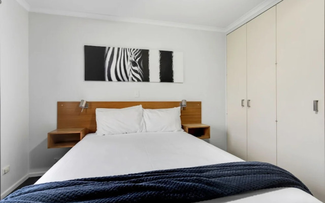 Elphin Villas Serviced Apartments & Motel Suites