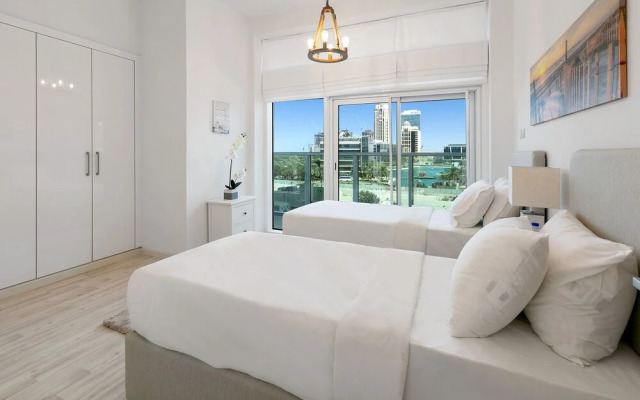 bnbme - 2B-Marinaarcade-507