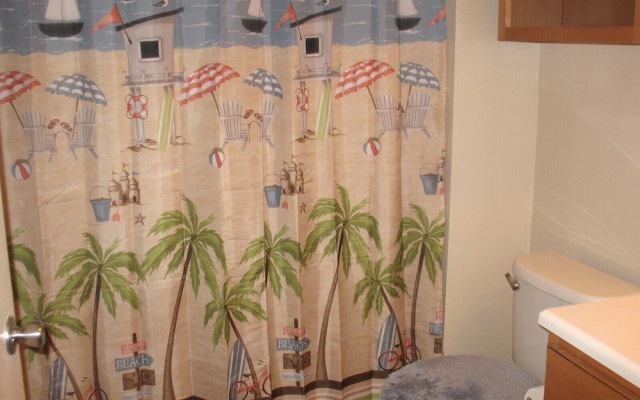 Colony Club U7 condo