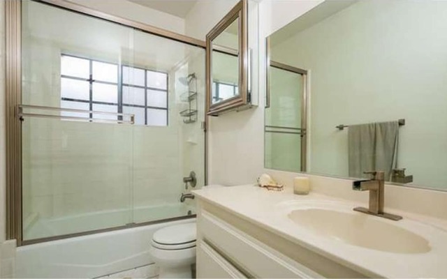 California Dreamin Sleeps 13 HW Hills