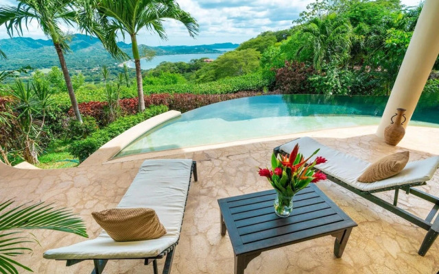 Hacienda-style Villa With Pool and Sweeping Ocean Views Above Potrero