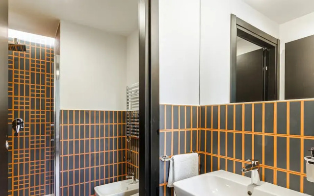 Bright Ground-floor Studio in Milan