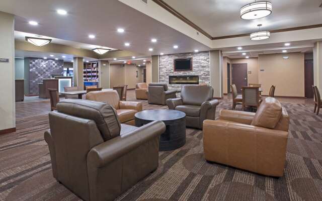 Best Western Plus Lincoln Inn & Suites