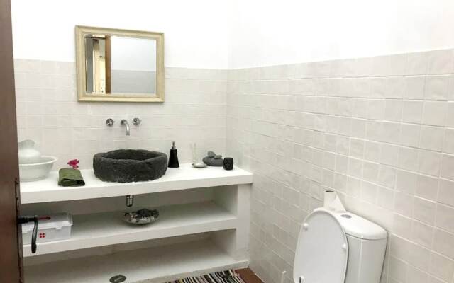 Villa With 4 Bedrooms in Fenais da Luz, With Wonderful sea View, Priva