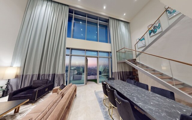 4 Maid Penthouse Panoramic Views in Dubai Creek Harbour