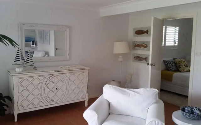 Sapphire Beach Pet Friendly Beach 5 minute walk