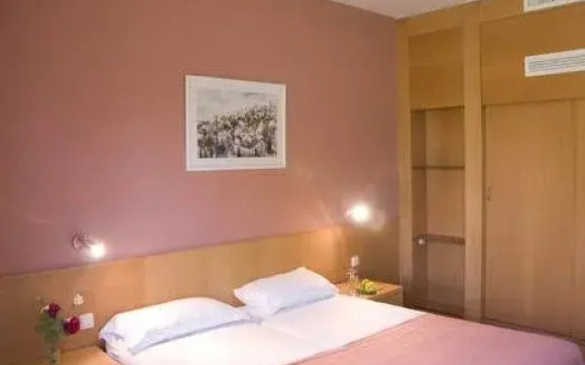 Nes Ammim Guest House