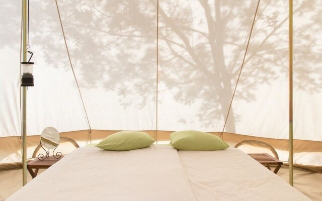 La Danse des Papillons - Campsite