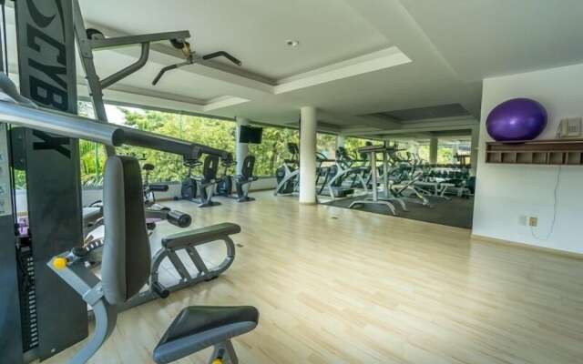 Del Viento Vaiven Penthouse 31 2 Bedroom Condo by RedAwning