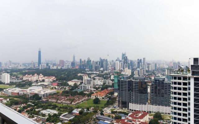 New! Contemporary 1BR Apartment near KLCC