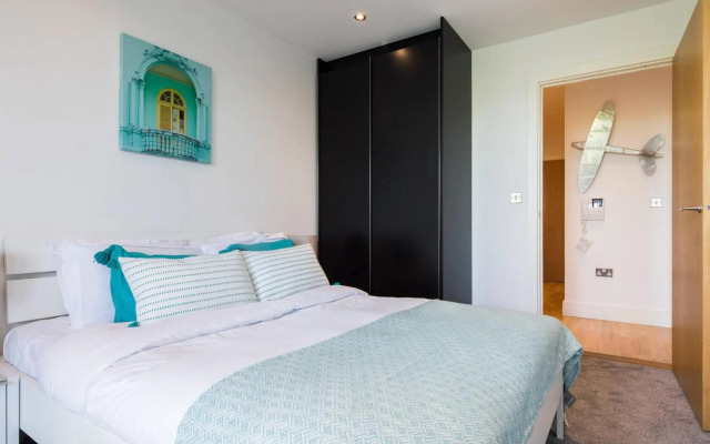 Greenwich Riverside 2 bed apartment Sleeps 6