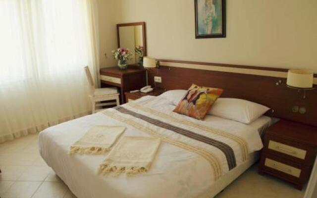 Moneba Suite Apart Hotel