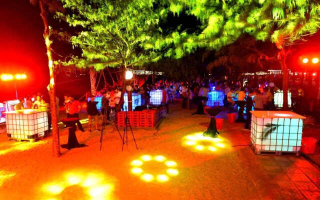 Huong Phong - Ho Coc Resort