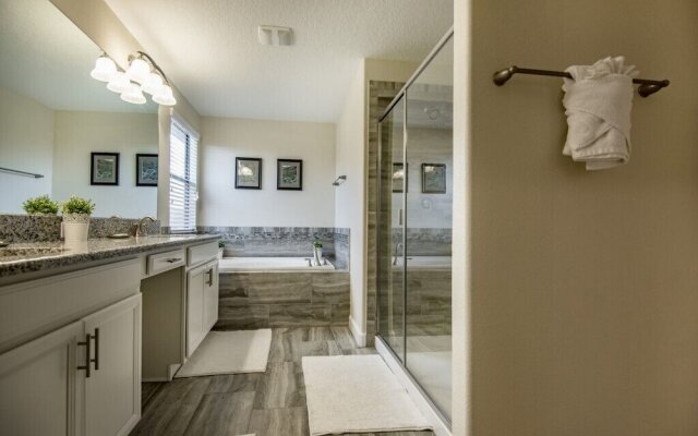 5476sc 6 Bedroom Home