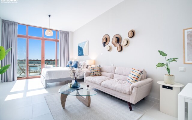 bnbme | Palm Views West | STUDIO