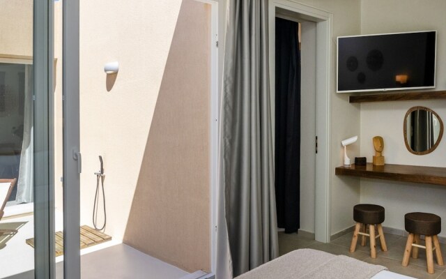 The Hydor Element Of Gaea